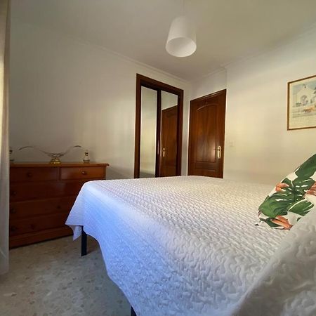 הואלבה Apartamento Familiar En Barrio Reina Victoria מראה חיצוני תמונה