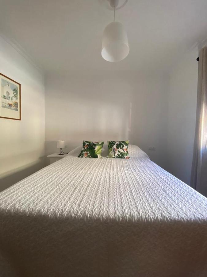 הואלבה Apartamento Familiar En Barrio Reina Victoria מראה חיצוני תמונה