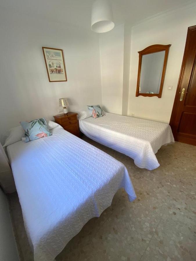 הואלבה Apartamento Familiar En Barrio Reina Victoria מראה חיצוני תמונה